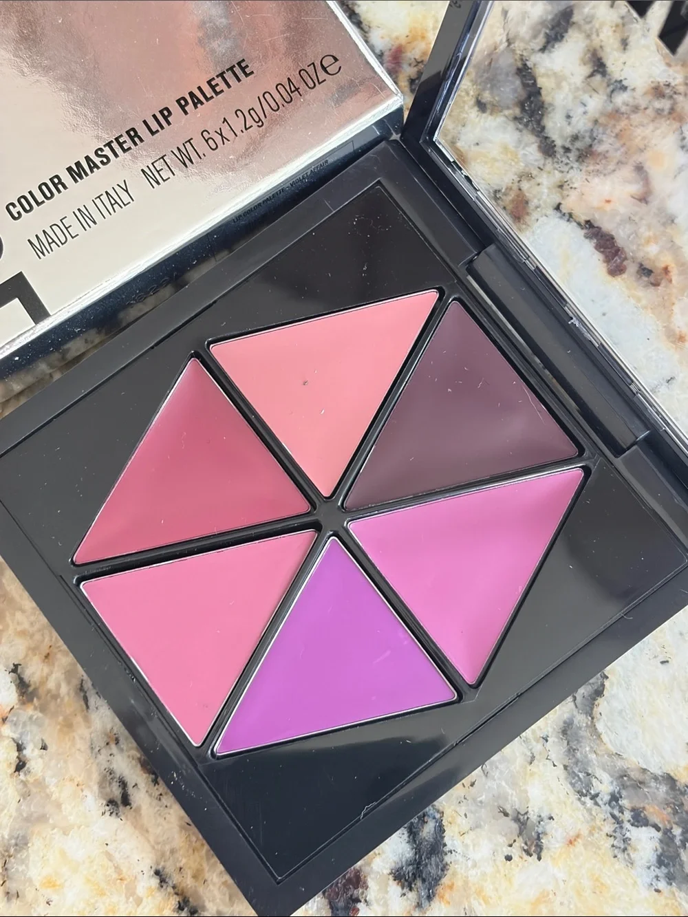 ⚡️❄️Il Makiage Violet Affair Color Master Lip Palette